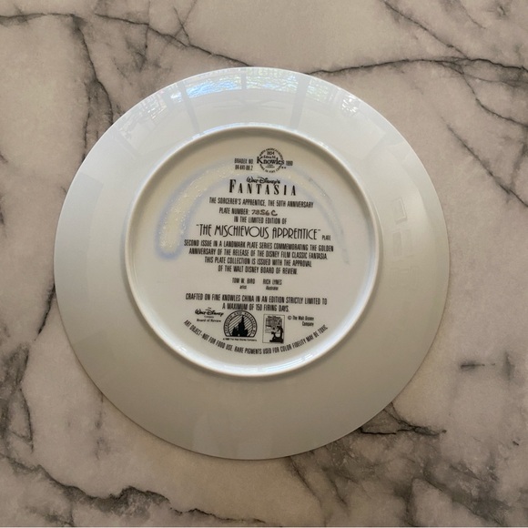 Knowles Disney Vintage PorcelainPlate Fantasia The Mischievous Apprentice Mickey - Picture 5 of 7